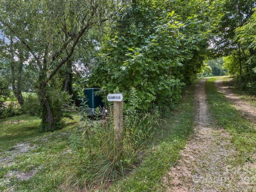 170 Beaverdam Loop Road, Candler, NC 28715.  MLS# CAR4271034, YatesRealty ID 25735. 