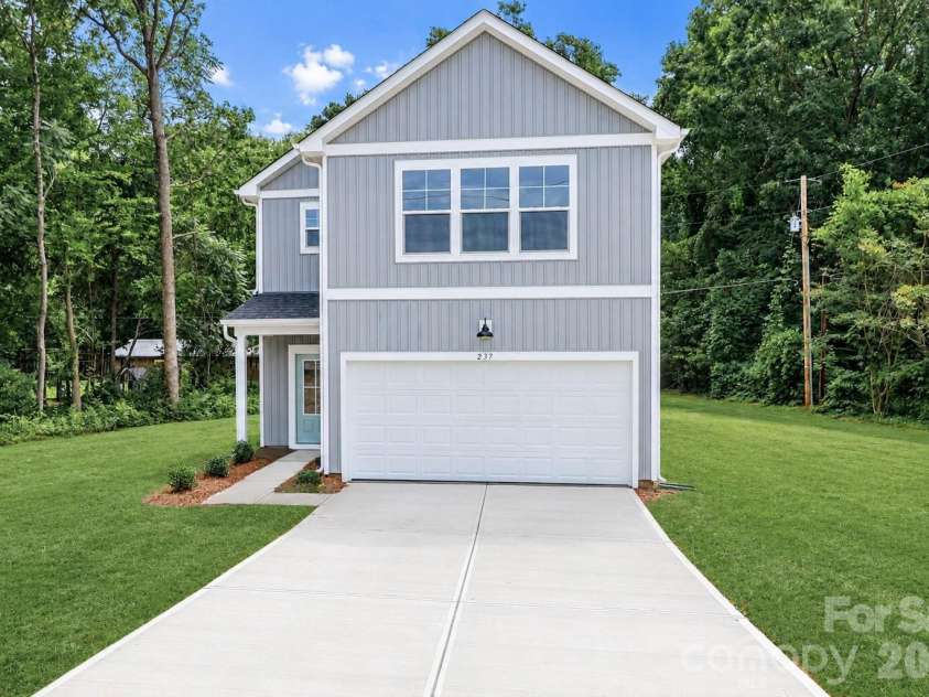 237 Third Creek Road, Statesville, NC 28677.  MLS# CAR4385621, YatesRealty ID 25735. 