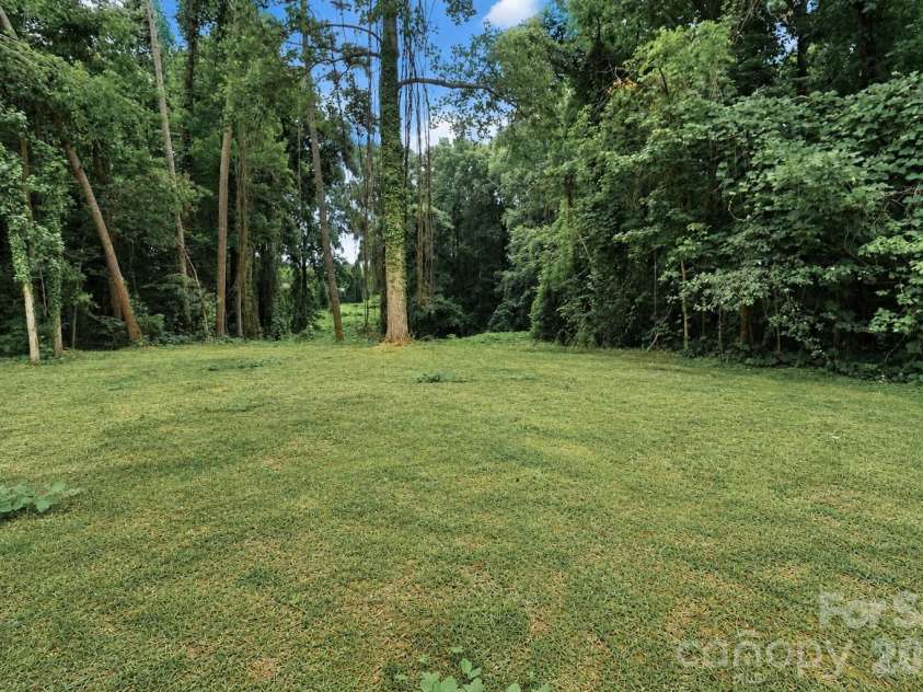 237 Third Creek Road, Statesville, NC 28677.  MLS# CAR4385621, YatesRealty ID 25735. 