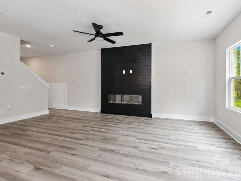 237 Third Creek Road, Statesville, NC 28677.  MLS# CAR4385621, YatesRealty ID 25735. 