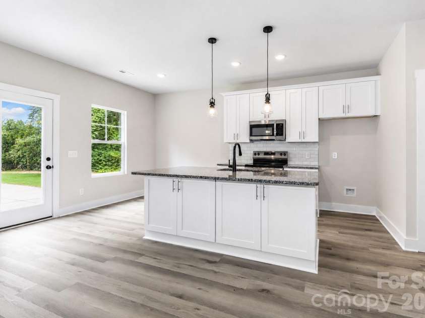 237 Third Creek Road, Statesville, NC 28677.  MLS# CAR4385621, YatesRealty ID 25735. 