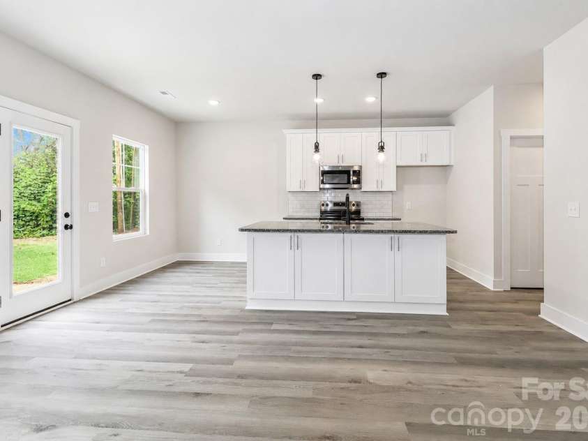 237 Third Creek Road, Statesville, NC 28677.  MLS# CAR4385621, YatesRealty ID 25735. 