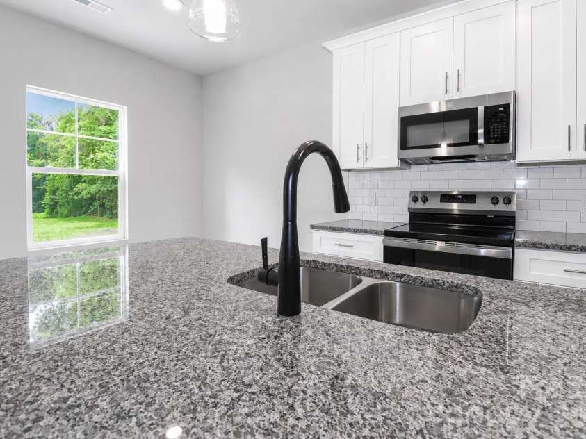 237 Third Creek Road, Statesville, NC 28677.  MLS# CAR4385621, YatesRealty ID 25735. 