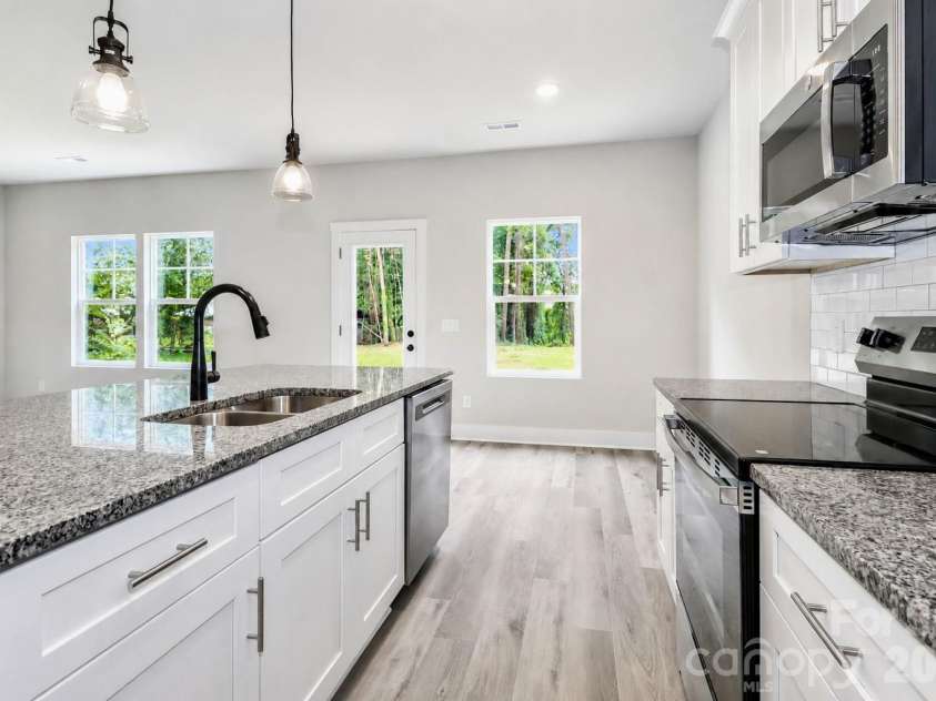 237 Third Creek Road, Statesville, NC 28677.  MLS# CAR4385621, YatesRealty ID 25735. 