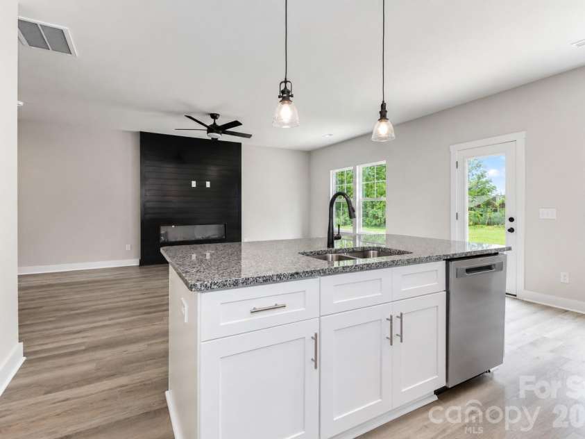 237 Third Creek Road, Statesville, NC 28677.  MLS# CAR4385621, YatesRealty ID 25735. 