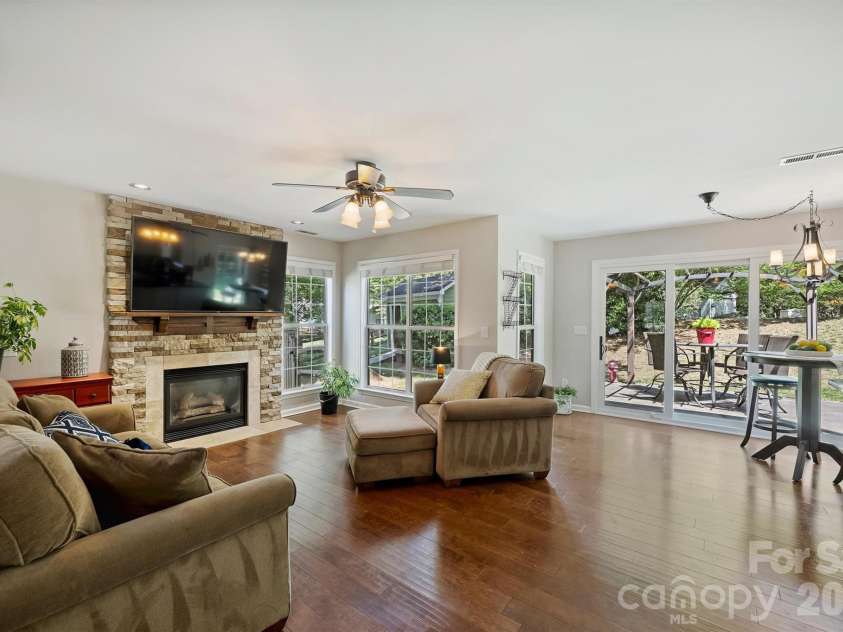 13600 Red Wine Court, Charlotte, NC 28273.  MLS# CAR4384893, YatesRealty ID 25736. 
