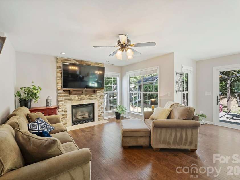 13600 Red Wine Court, Charlotte, NC 28273.  MLS# CAR4384893, YatesRealty ID 25736. 