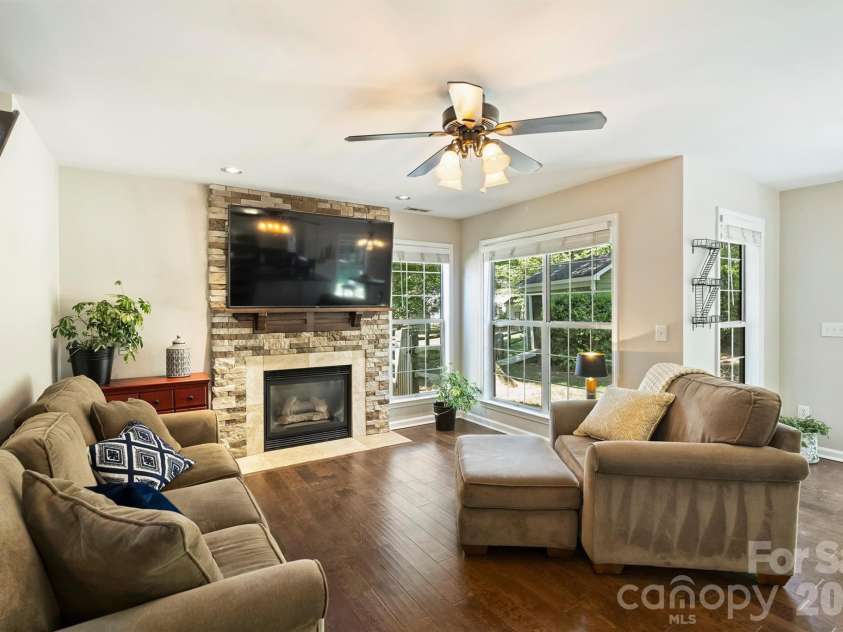 13600 Red Wine Court, Charlotte, NC 28273.  MLS# CAR4384893, YatesRealty ID 25736. 