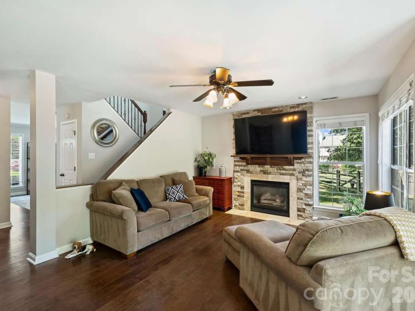 13600 Red Wine Court, Charlotte, NC 28273.  MLS# CAR4384893, YatesRealty ID 25736. 