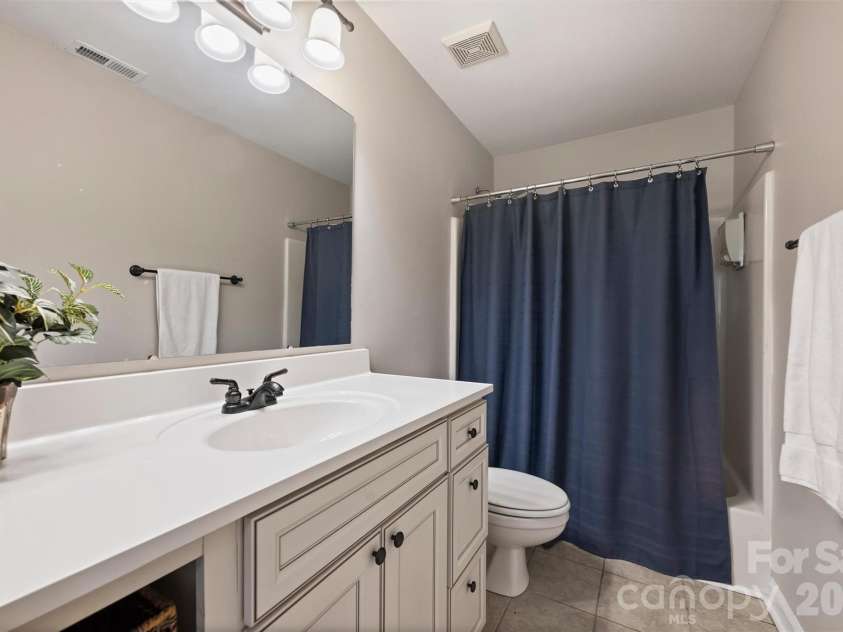 13600 Red Wine Court, Charlotte, NC 28273.  MLS# CAR4384893, YatesRealty ID 25736. 