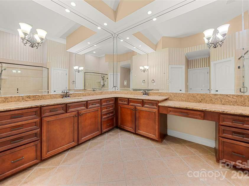 765 Cherry Hills Place, Rock Hill, SC 29730.  MLS# CAR4270626, YatesRealty ID 25736. Primary bath
