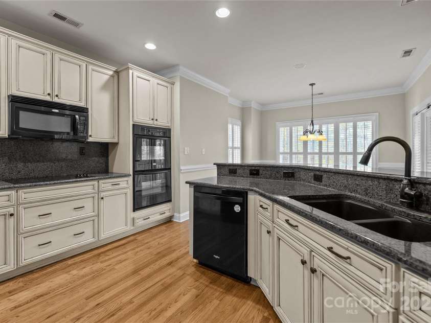 765 Cherry Hills Place, Rock Hill, SC 29730.  MLS# CAR4327626, YatesRealty ID 25736. 