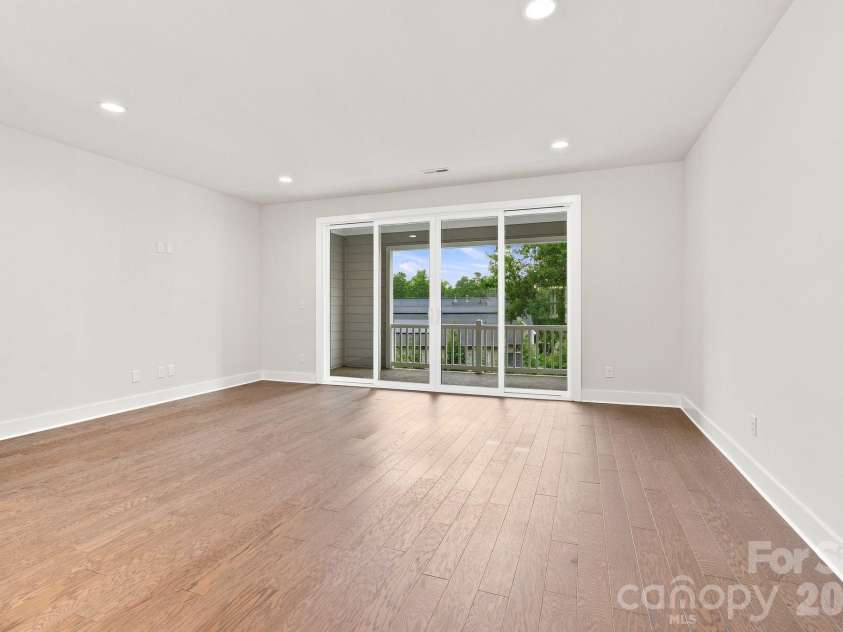 212 Wesser Street, Davidson, NC 28036.  MLS# CAR4381623, YatesRealty ID 25737. 