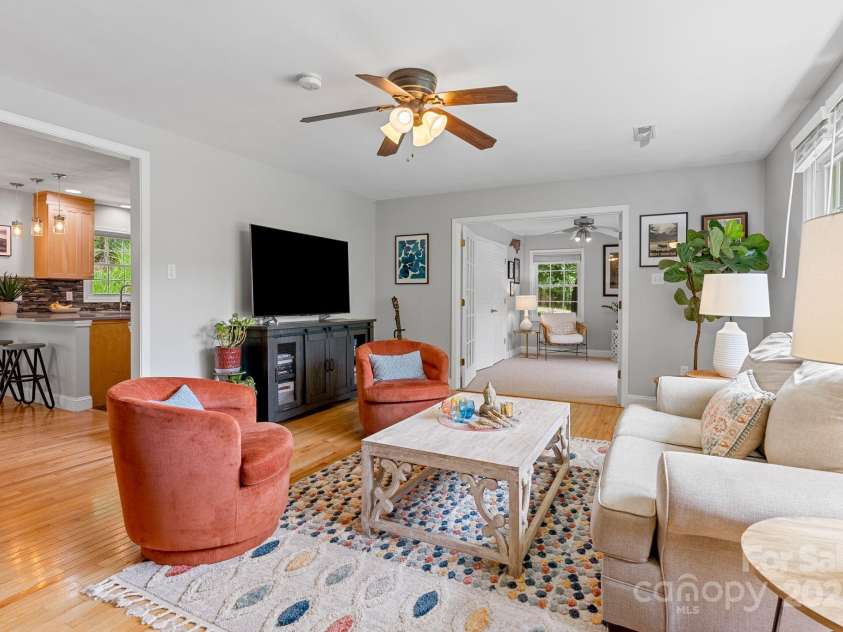 10 Daniel Lane, Black Mountain, NC 28711.  MLS# CAR4274400, YatesRealty ID 25738. Spacious, Flowing Floor Plan