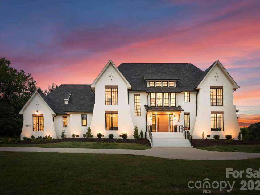 12851 Westmoreland Farm Road, Davidson, NC 28036.  MLS# CAR4381499, YatesRealty ID 25738. 