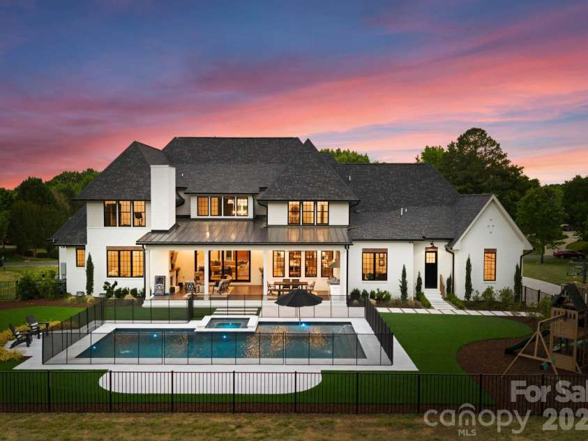 12851 Westmoreland Farm Road, Davidson, NC 28036.  MLS# CAR4381499, YatesRealty ID 25738. 