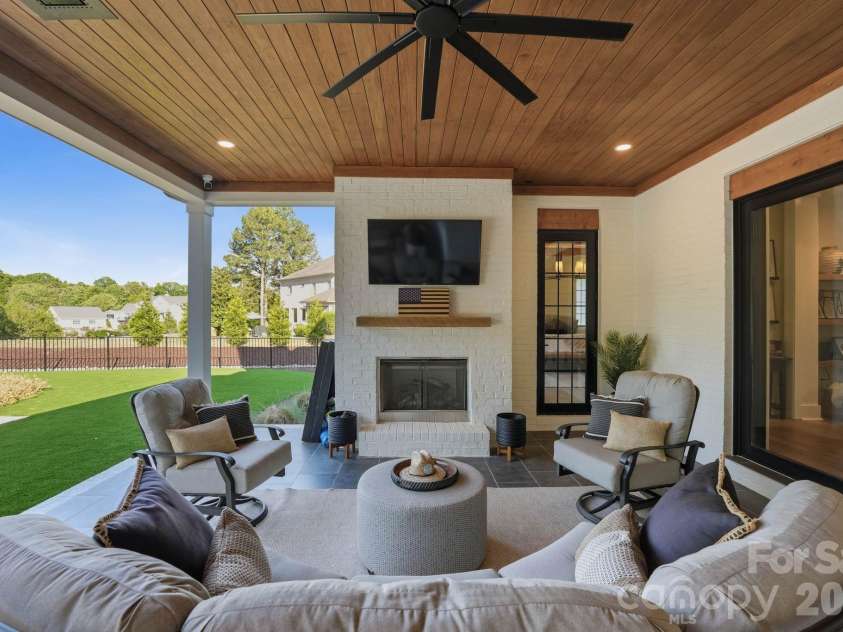 12851 Westmoreland Farm Road, Davidson, NC 28036.  MLS# CAR4381499, YatesRealty ID 25738. 