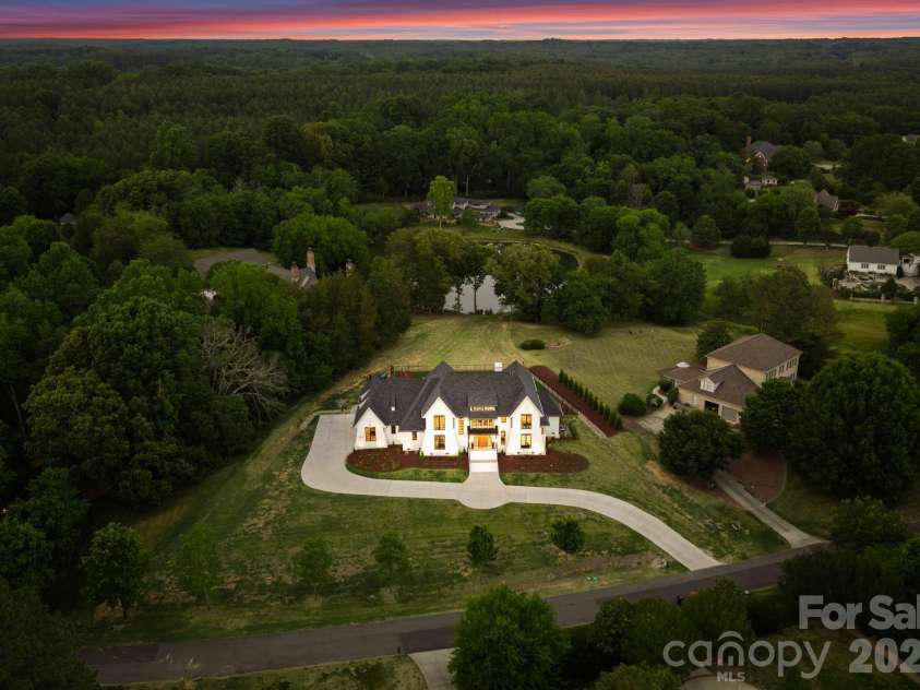 12851 Westmoreland Farm Road, Davidson, NC 28036.  MLS# CAR4381499, YatesRealty ID 25738. 