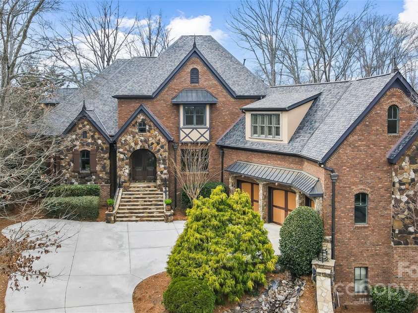 1312 Lookout Circle, Waxhaw, NC 28173.  MLS# CAR4230421, YatesRealty ID 25739. 