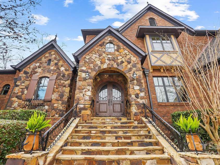 1312 Lookout Circle, Waxhaw, NC 28173.  MLS# CAR4230421, YatesRealty ID 25739. 