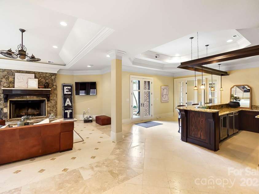 1312 Lookout Circle, Waxhaw, NC 28173.  MLS# CAR4230421, YatesRealty ID 25739. 