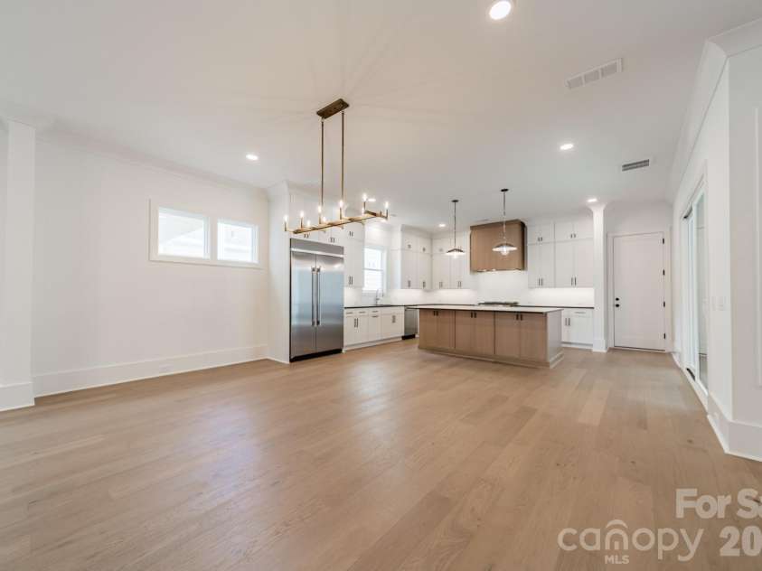 19036 Newburg Hill Road, Davidson, NC 28036.  MLS# CAR4321313, YatesRealty ID 2574. 
