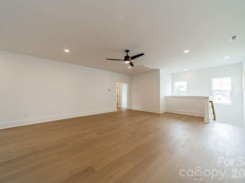 19036 Newburg Hill Road, Davidson, NC 28036.  MLS# CAR4321313, YatesRealty ID 2574. 