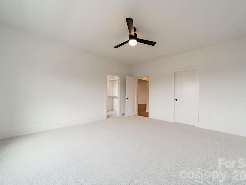 19036 Newburg Hill Road, Davidson, NC 28036.  MLS# CAR4321313, YatesRealty ID 2574. 