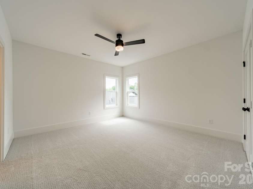 19036 Newburg Hill Road, Davidson, NC 28036.  MLS# CAR4321313, YatesRealty ID 2574. 