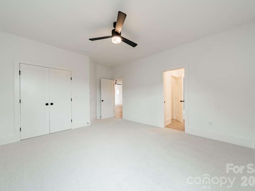 19036 Newburg Hill Road, Davidson, NC 28036.  MLS# CAR4321313, YatesRealty ID 2574. 