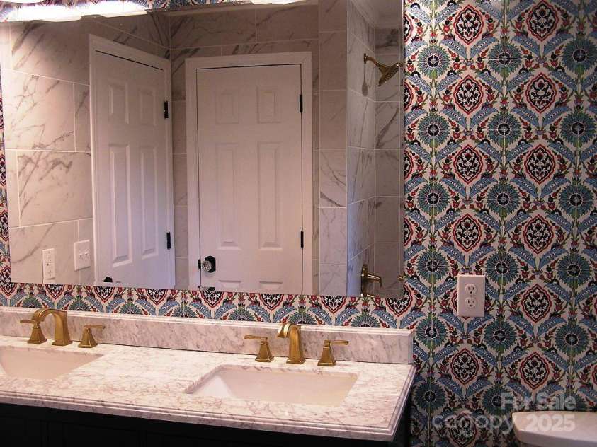 384 New River Heights, Boone, NC 28607.  MLS# CAR4304432, YatesRealty ID 2574. 