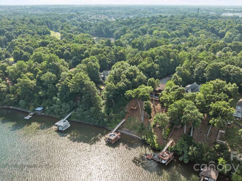 10108 Saw Mill Road, Charlotte, NC 28278.  MLS# CAR4268919, YatesRealty ID 25740. 