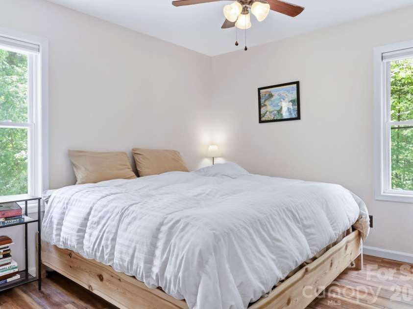 302 Rich Mountain Road, Flat Rock, NC 28731.  MLS# CAR4379587, YatesRealty ID 25740. 