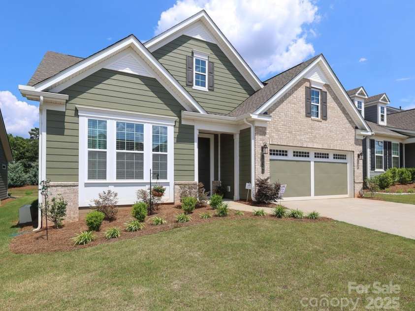 10240 Superb Lane, Charlotte, NC 28215.  MLS# CAR4276239, YatesRealty ID 25741. 