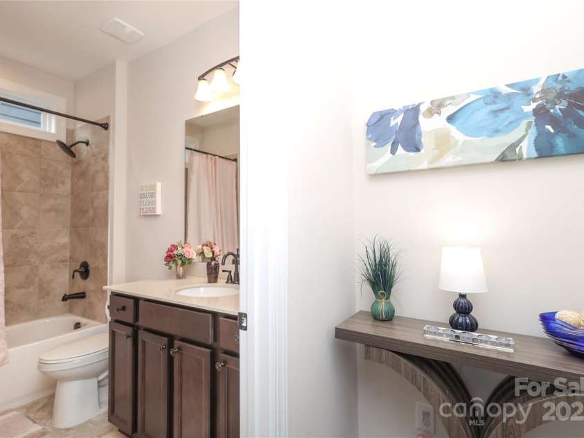 10240 Superb Lane, Charlotte, NC 28215.  MLS# CAR4276239, YatesRealty ID 25741. 