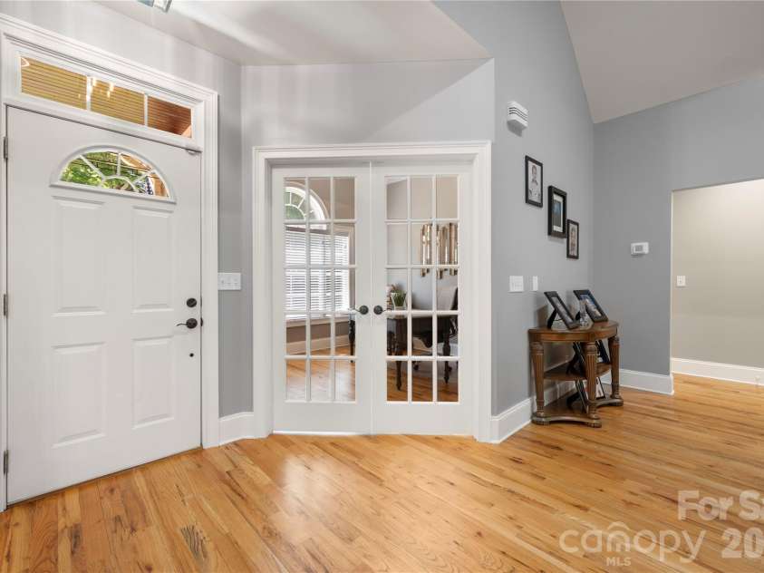 686 White Oaks Road, Mooresville, NC 28115.  MLS# CAR4377975, YatesRealty ID 25741. 