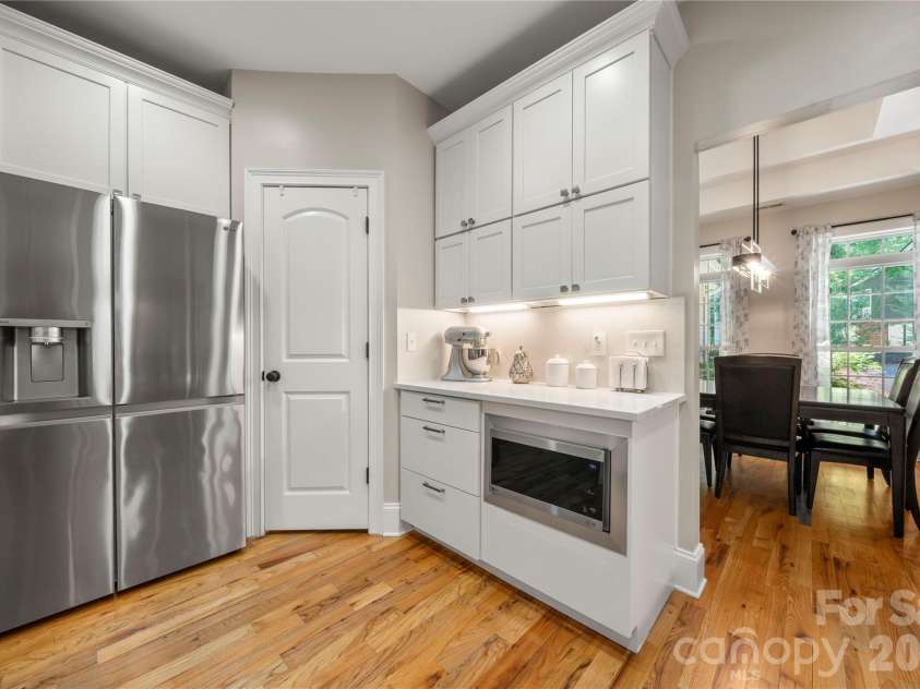 686 White Oaks Road, Mooresville, NC 28115.  MLS# CAR4377975, YatesRealty ID 25741. 