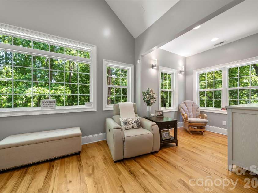 686 White Oaks Road, Mooresville, NC 28115.  MLS# CAR4377975, YatesRealty ID 25741. 
