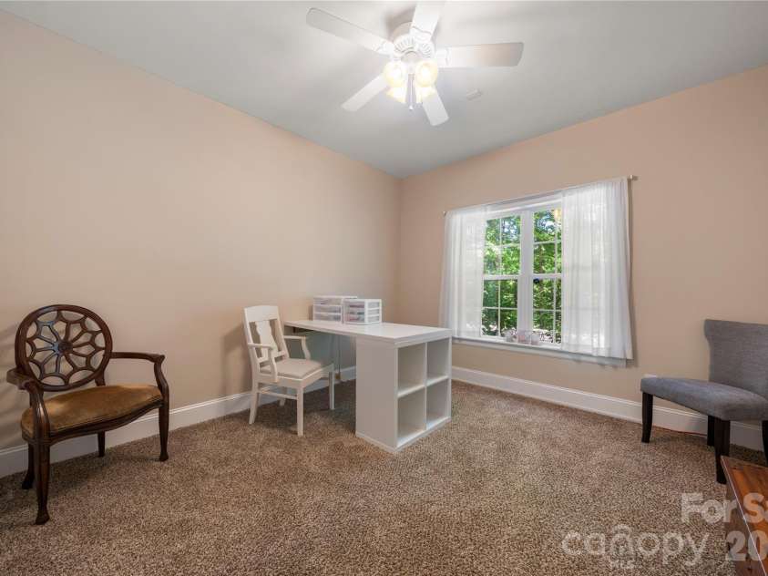 686 White Oaks Road, Mooresville, NC 28115.  MLS# CAR4377975, YatesRealty ID 25741. 