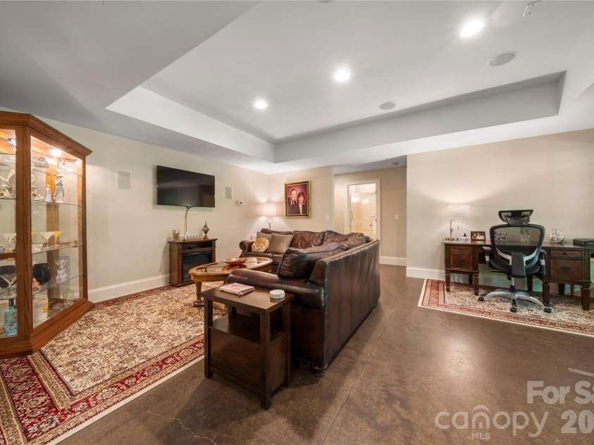 686 White Oaks Road, Mooresville, NC 28115.  MLS# CAR4377975, YatesRealty ID 25741. Fully finished basement