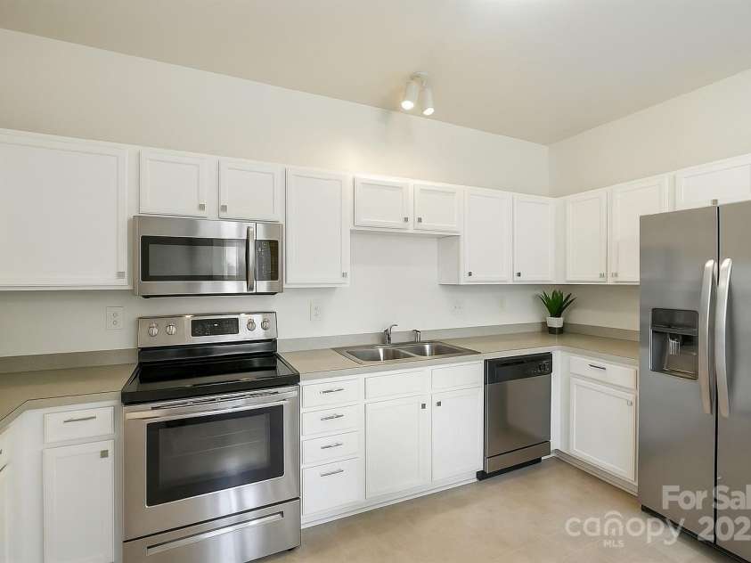 19416 Fridley Lane, Cornelius, NC 28031.  MLS# CAR4246079, YatesRealty ID 25742. 