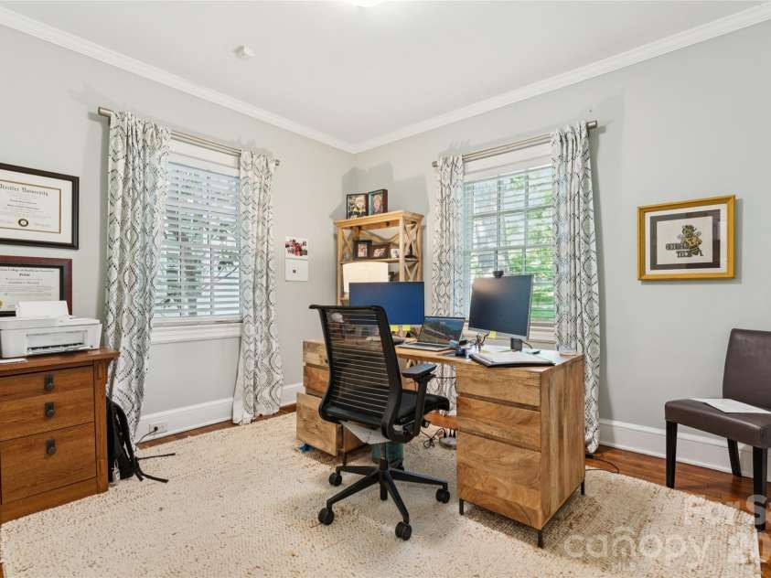 2623 Roswell Avenue, Charlotte, NC 28209.  MLS# CAR4372327, YatesRealty ID 25742. 