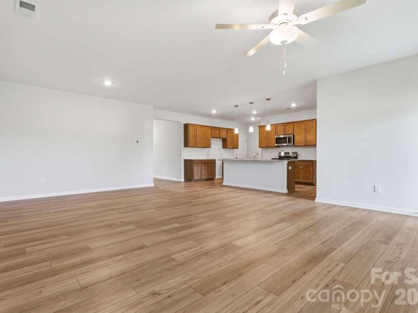 219 Rodeo Drive, Shelby, NC 28150.  MLS# CAR4368777, YatesRealty ID 25743. 