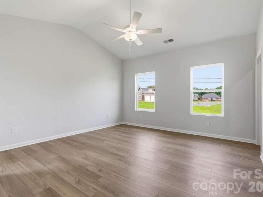219 Rodeo Drive, Shelby, NC 28150.  MLS# CAR4368777, YatesRealty ID 25743. Primary Bedroom