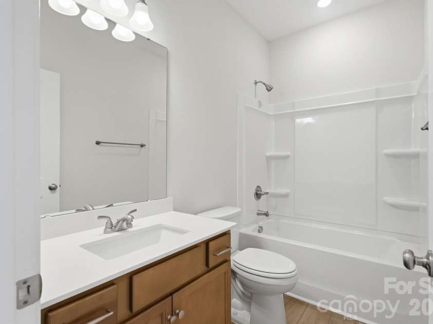 219 Rodeo Drive, Shelby, NC 28150.  MLS# CAR4368777, YatesRealty ID 25743. Secondary Bathroom