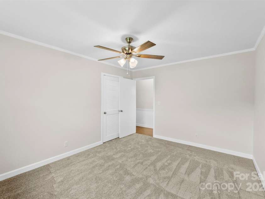 404 Kings Drive, Cherryville, NC 28021.  MLS# CAR4289866, YatesRealty ID 25743. 