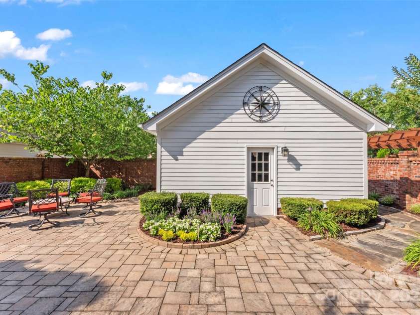 108 Forrester Avenue, Belmont, NC 28012.  MLS# CAR4265770, YatesRealty ID 25744. Easy access to the 2 car garage!