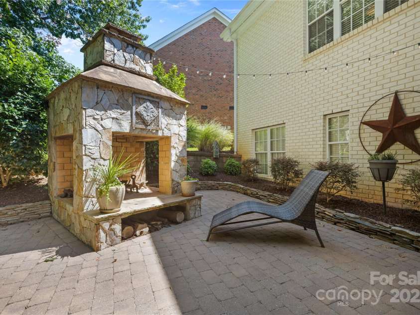 9012 Arrington Manor Place, Charlotte, NC 28277.  MLS# CAR4278027, YatesRealty ID 25745. 