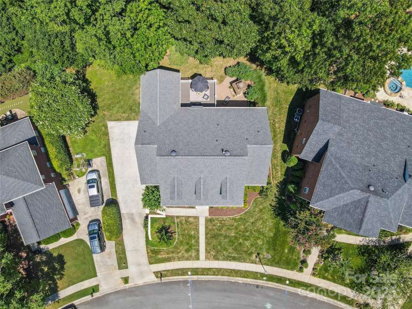 9012 Arrington Manor Place, Charlotte, NC 28277.  MLS# CAR4278027, YatesRealty ID 25745. 