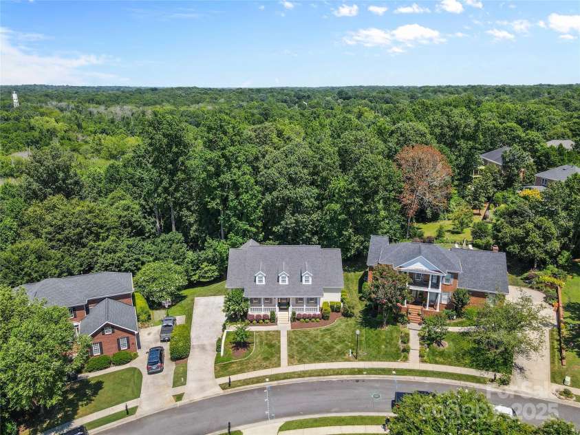 9012 Arrington Manor Place, Charlotte, NC 28277.  MLS# CAR4278027, YatesRealty ID 25745. 